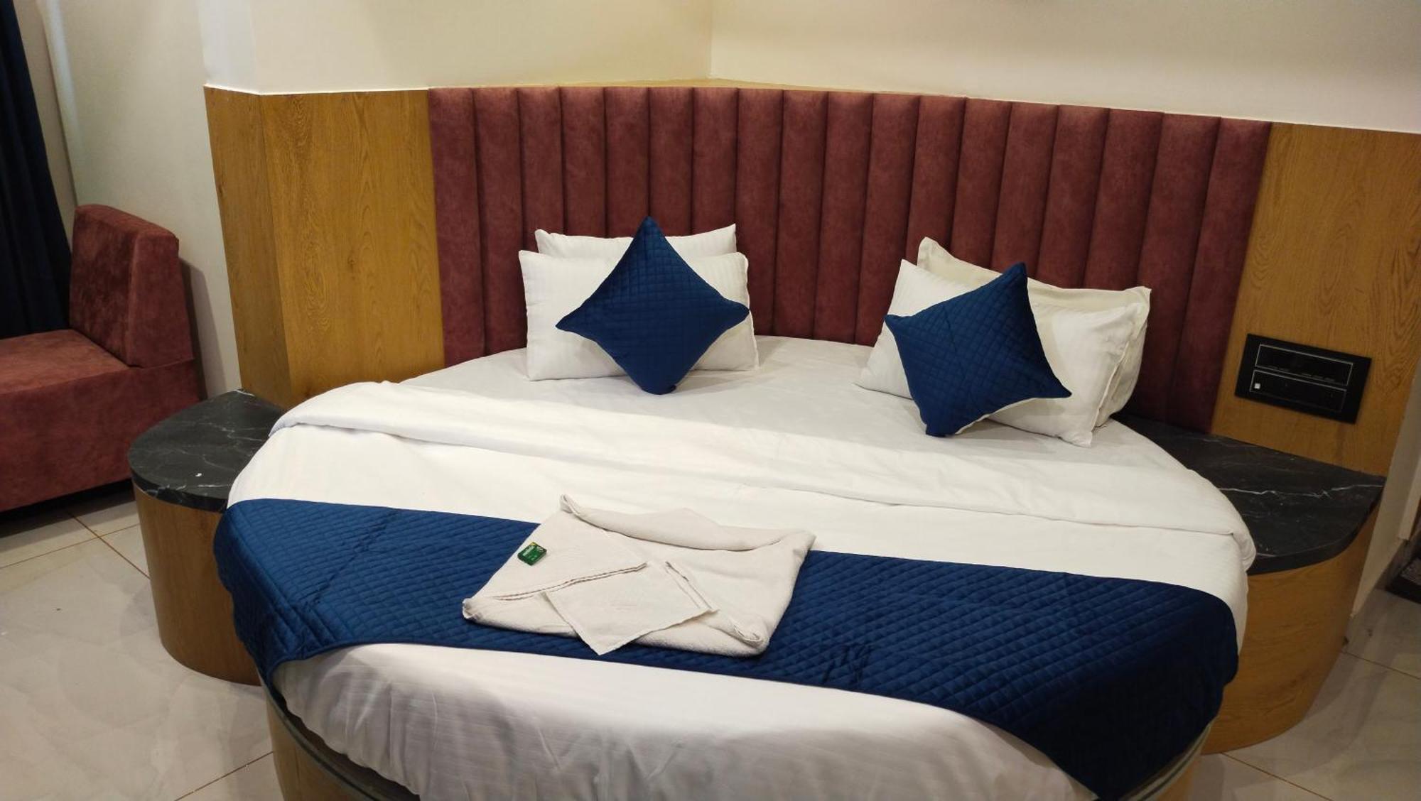 Hotel Campus Ahmedabad Luaran gambar